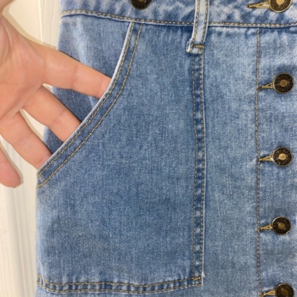 SHEIN Button-Up Denim Blue Jean Mini Skirt w/Pockets Women’s Size MEDIUM - Picture 6 of 13